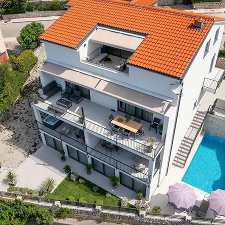 Frankola Mit Pool - Apt- Sonnenuntergang By Interhome Apartman Crikvenica