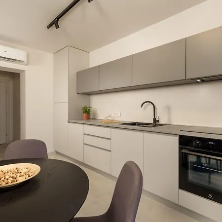 Apartman Frankola Mit Pool - Apt- Sonnenuntergang By Interhome Crikvenica